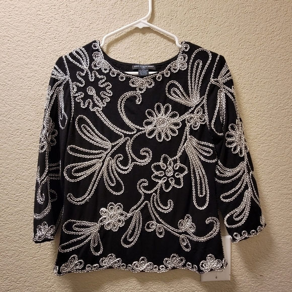 San Tropez west petite embroidered blouse - Picture 2 of 4